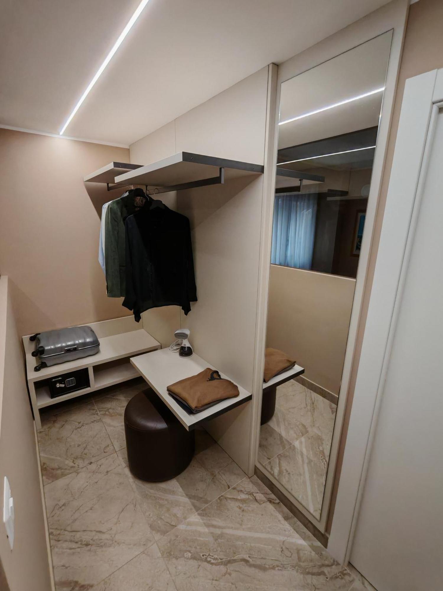 Effe4 Lovely Room Bari Exterior foto