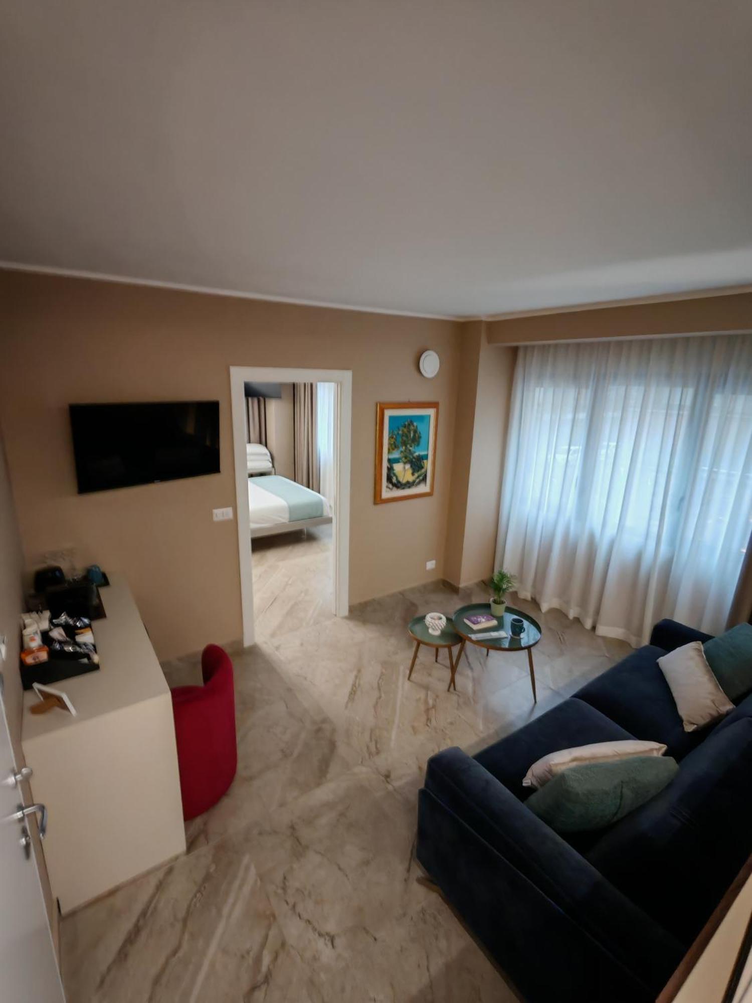 Effe4 Lovely Room Bari Habitación foto
